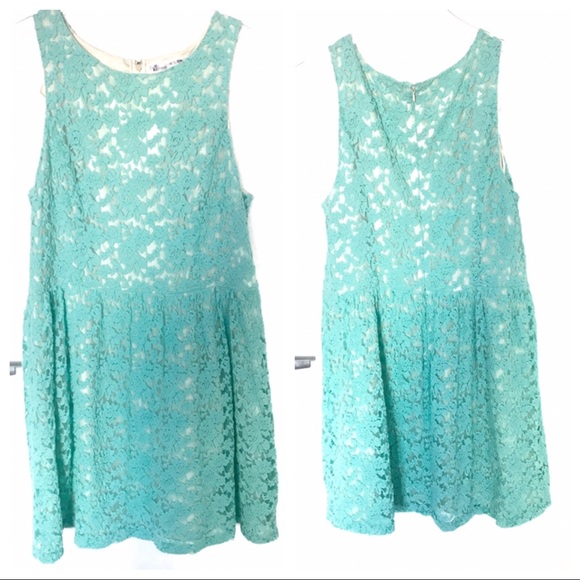 Kensie Dresses & Skirts - KENSIE Mint Green Lace Sleeveless Dress Size 12